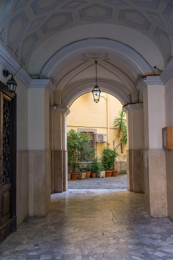 Appartamento All'Archivio Di Stato By Wonderful Italy Nápoles Exterior foto